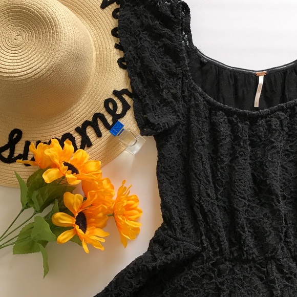 Free People Dresses & Skirts - 🖤 Free People Black Lace Dress 🖤